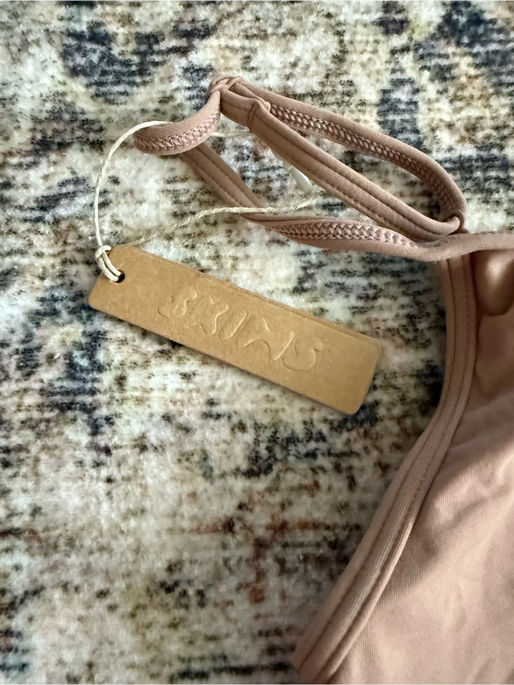SKIMS Asymmetric One-Shoulder Bandeau Bra in Tan - Picture 2 of 5